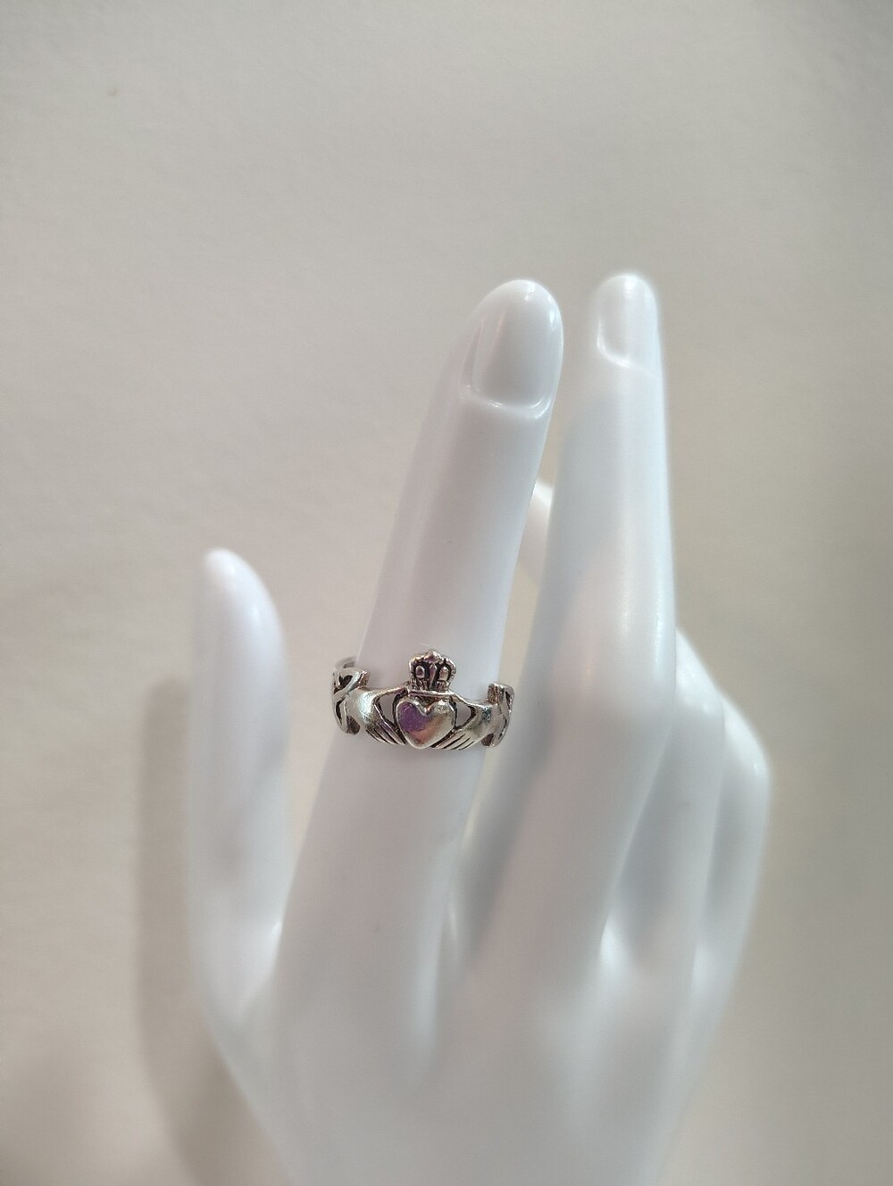 Claddagh Ring Size 4.5 Irish Heart Crown Band Vintage 925 Sterling Silver